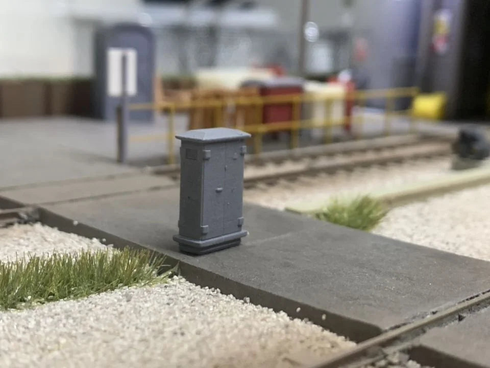 OO Gauge Lineside Cabinets (Pack of 6) - Unpainted