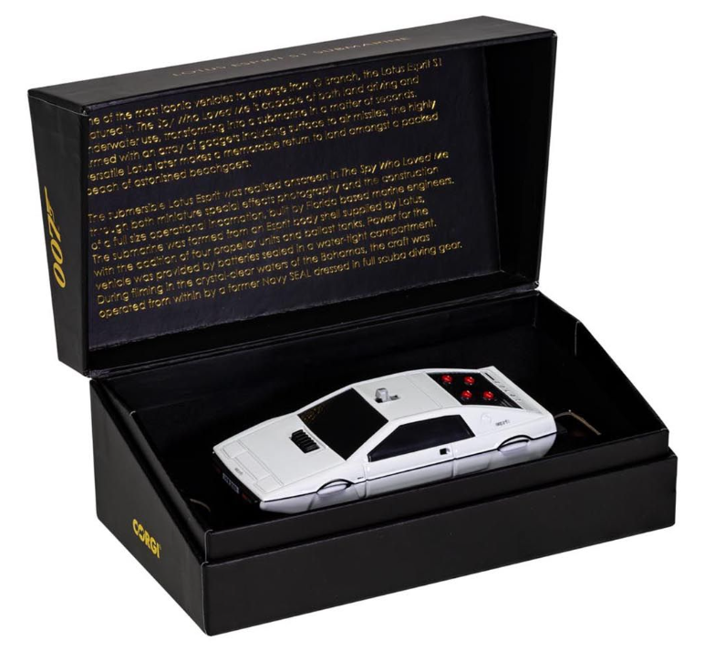 James Bond Lotus Esprit Submarine 'The Spy Who Loved Me'