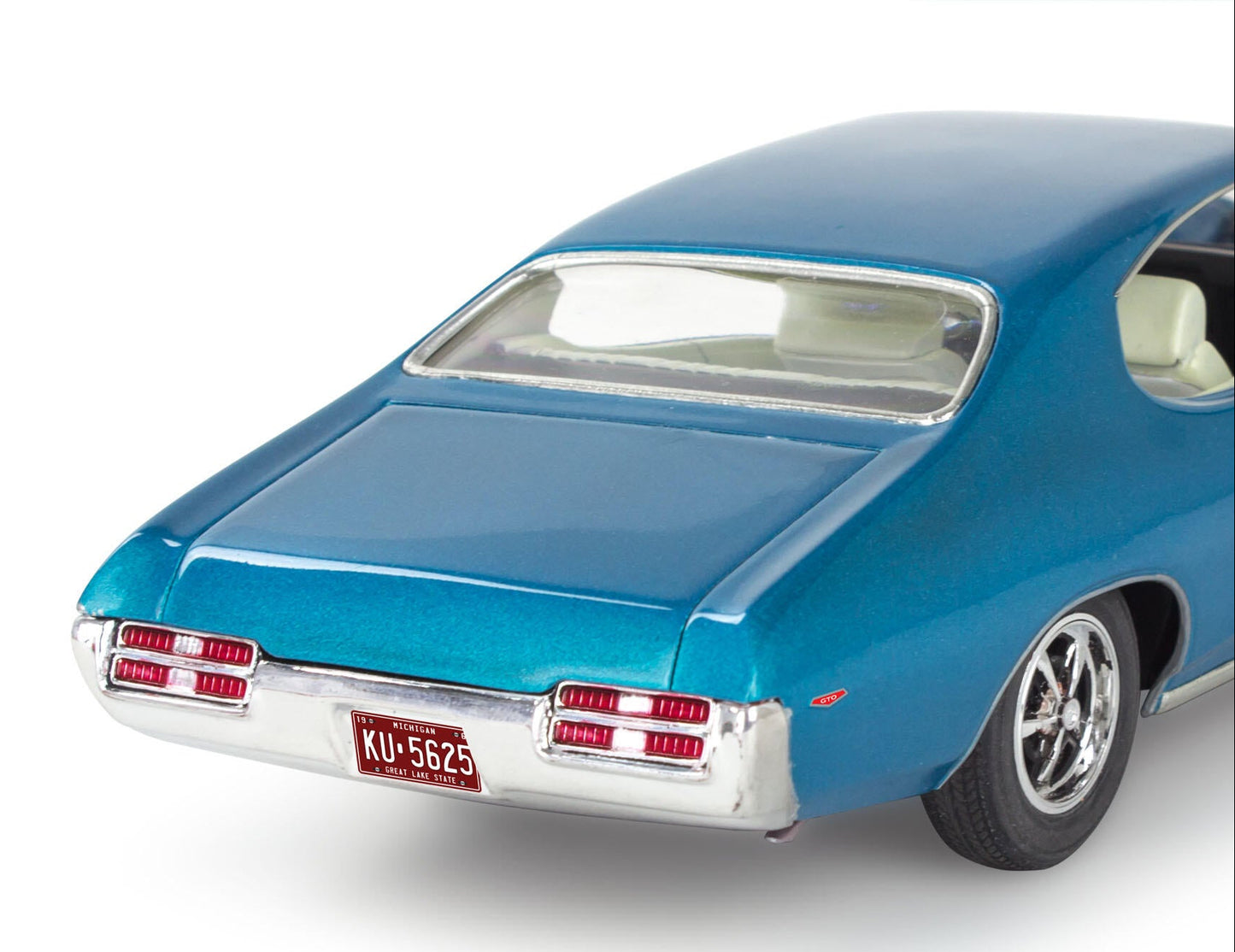 '69 Pontiac GTO "The Judge" 2N1 Model Kit