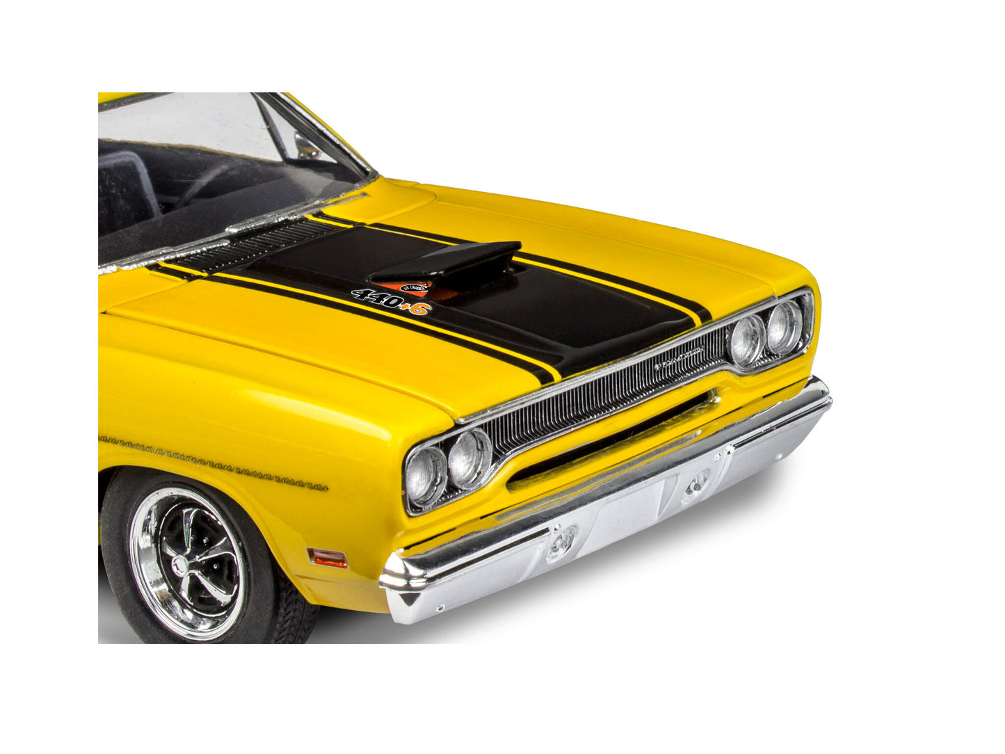 14531 1970 Plymouth Road Runner Model Kit