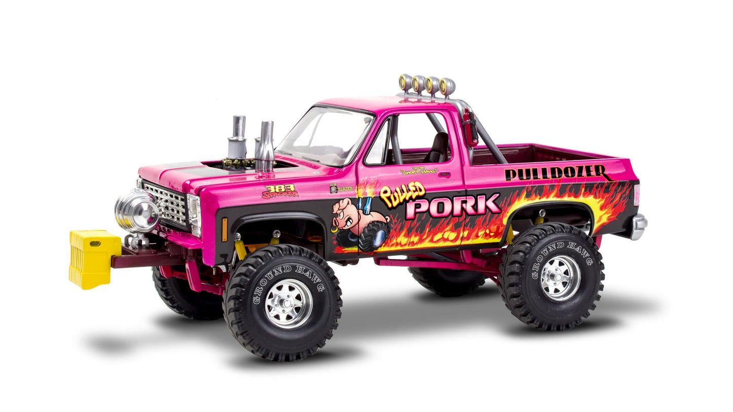 1978 Chevy Blazer Pulldozer Model Kit