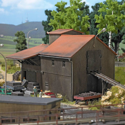 BUS1541 Peat factory with ramp