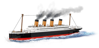 R.M.S Titanic (600 pcs) Model Kit