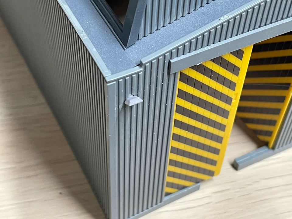 OO Gauge Flood Light Shells (Pack of 15) - Unpainted