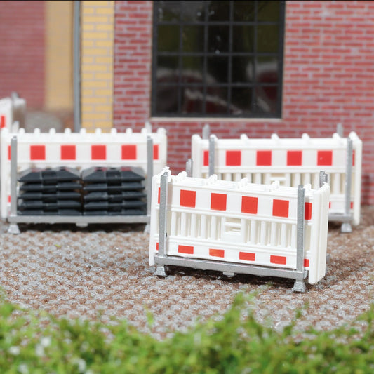BUS1866 Transport racks with barricades