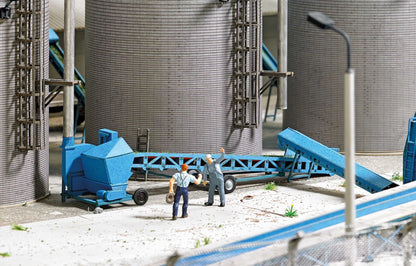 BUS1915 Belt conveyor with pneumatic conveyor