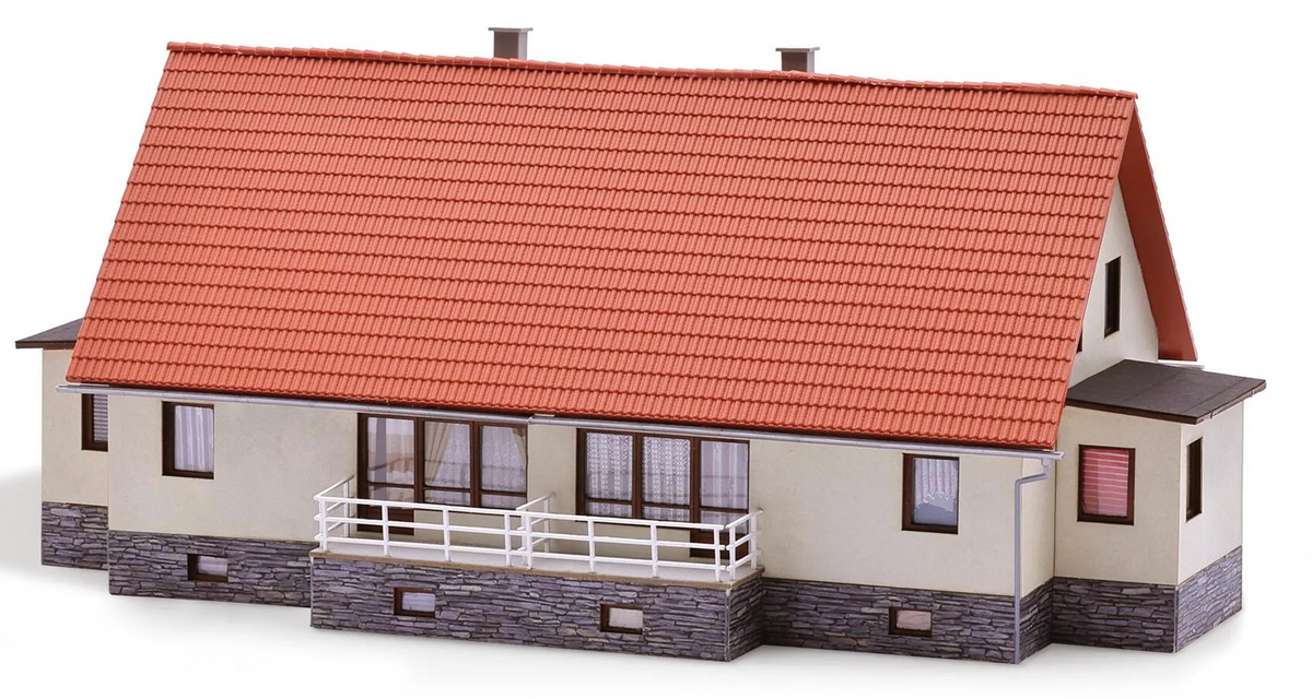 BUS1924 Semi-detached house