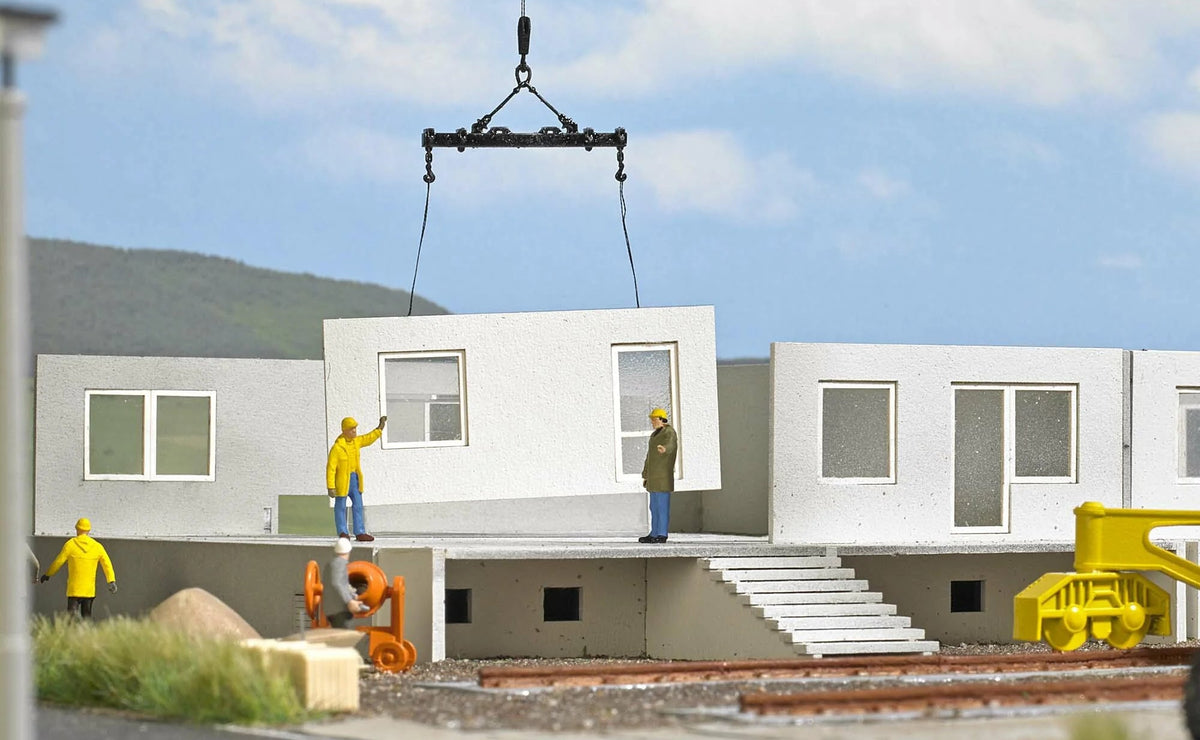 BUS1925 Prefabricated building under construction