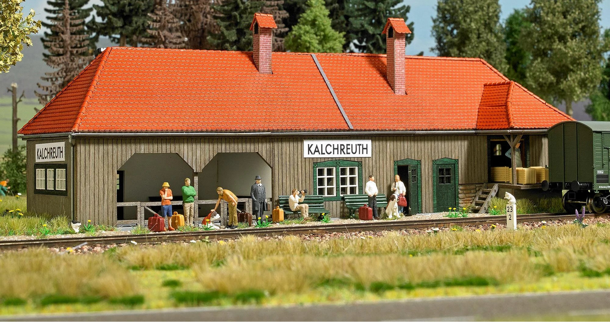 BUS1953 Train Station Kalchreuth