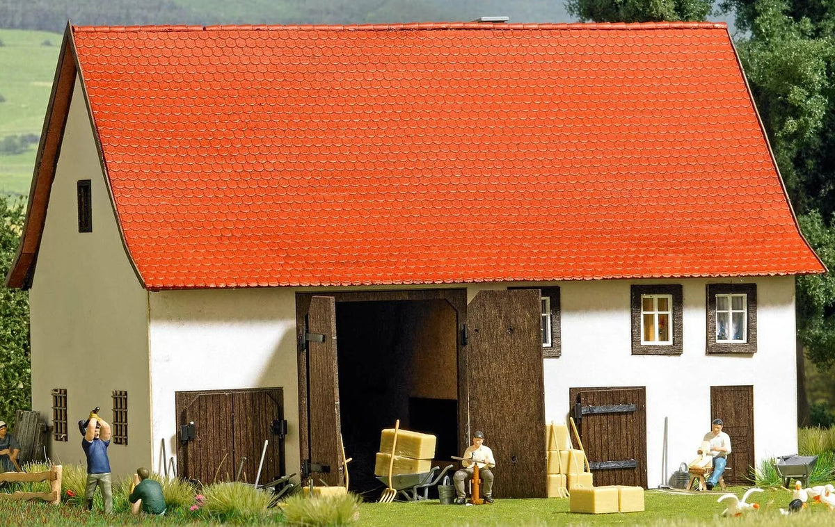 BUS1959 Farmhouse
