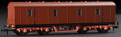 C2025 LMS 42ft GUV Parcels Van BR Departmental Yellow ADB975241