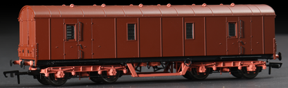 C2024 LMS 42ft GUV Parcels Van BR Gulf Red ADB975241