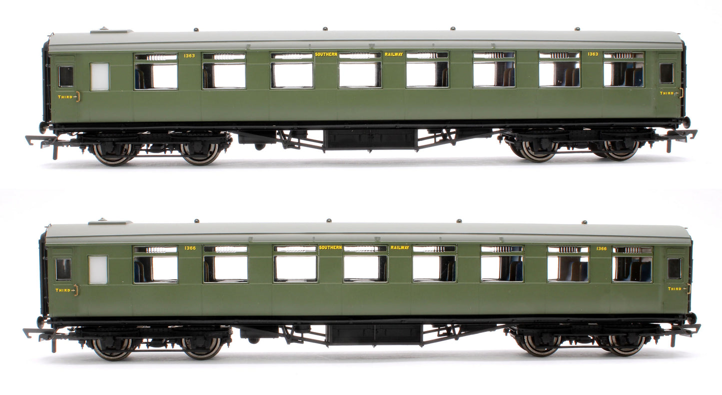Set of 2 Maunsell Third Class Dining Saloon SR No.1363 & 1366 Coaches