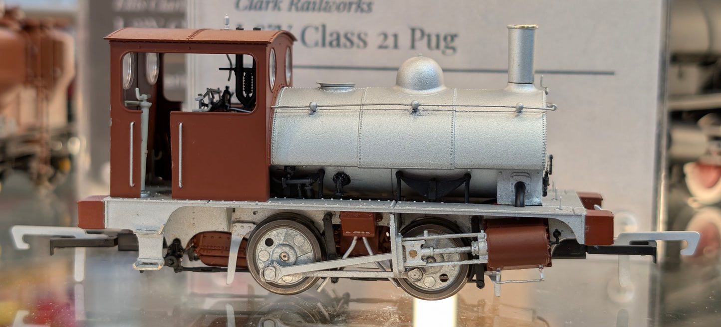 C1020 LYR 'Pug' 0-4-0ST 155 LYR Lined Black Steam Locomotive