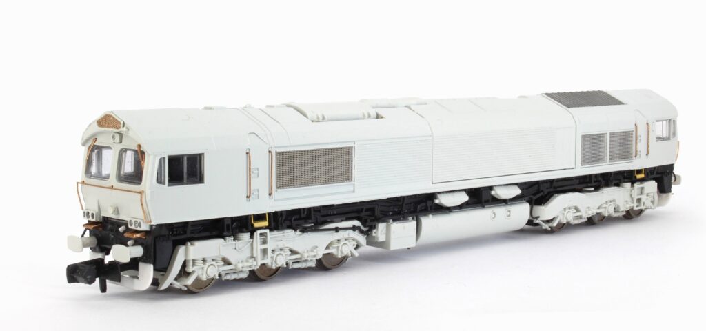 Class 66 66303 DRS Plain Diesel Locomotive - DCC Sound