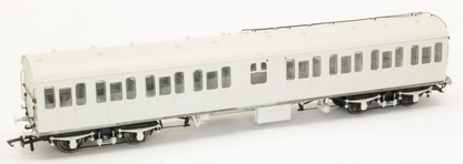 BR Mk1 57' Non-Gangway Coach - S - Lined Maroon  (Low position) M46069