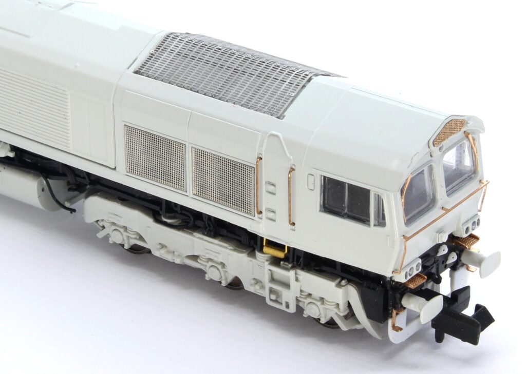 Class 66 66303 DRS Plain Diesel Locomotive - DCC Sound