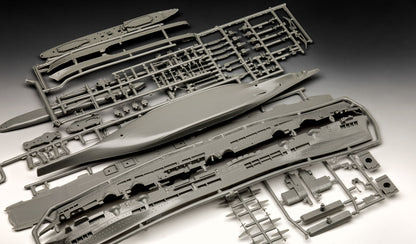 British HMS Ark Royal & Tribal Class Destroyer (1:720) Model Kit