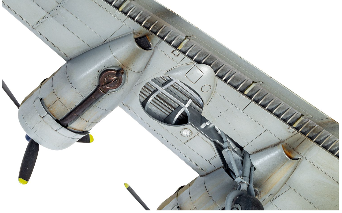 Consolidated B-24H Liberator Model Kit