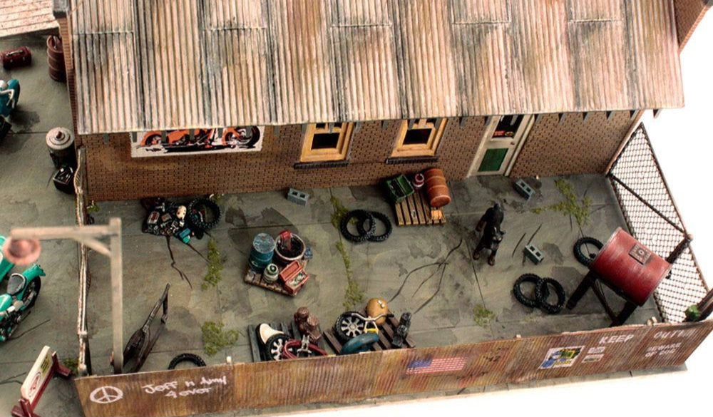 O Deuce's Bike Shop Model Kits