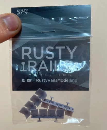 OO Gauge Modern Benches (Pack of 3) - Unpainted