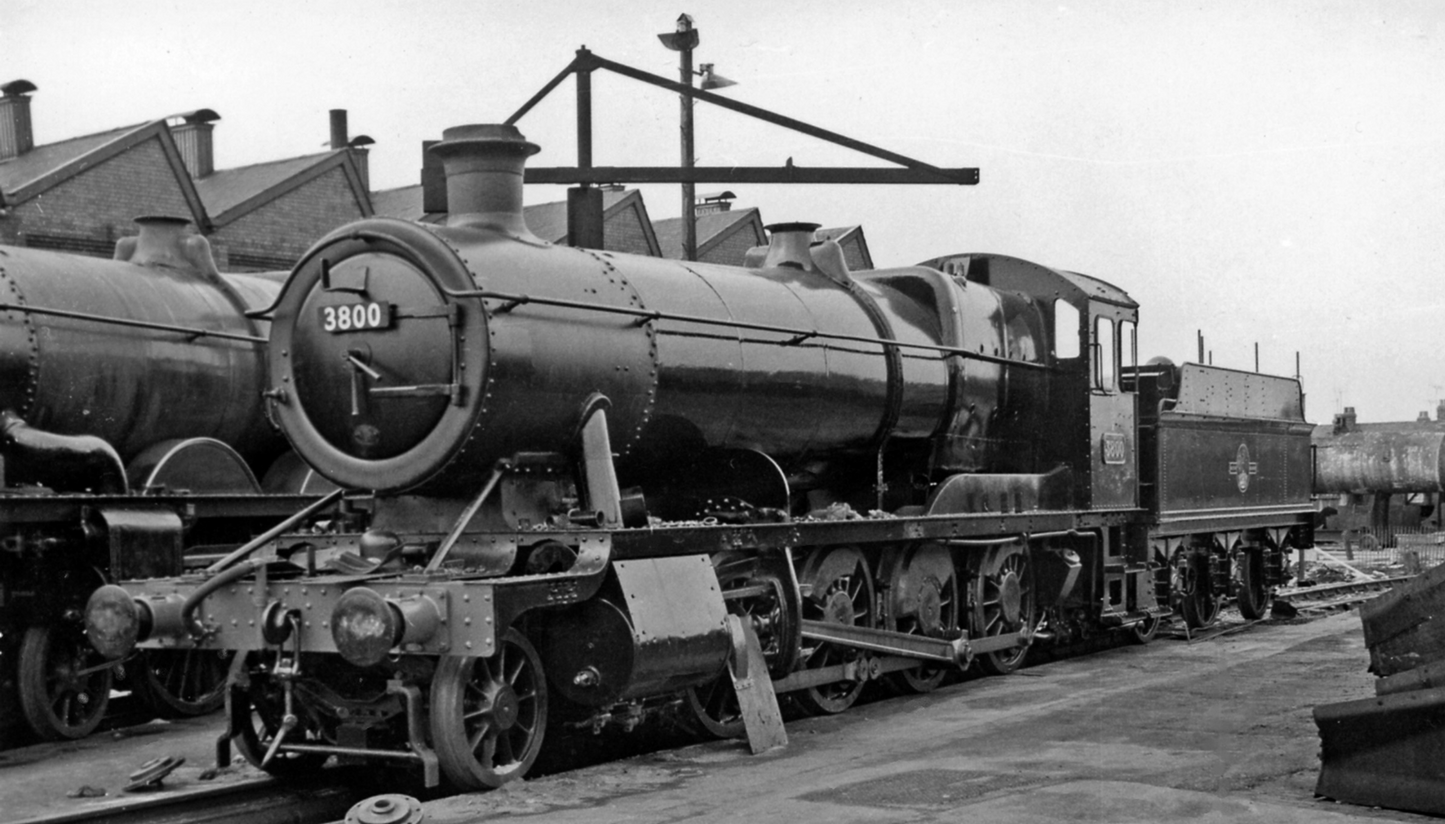 Class 28xx / 2884 2831 Lined Great Western Green 2-8-0 Steam Locomotive