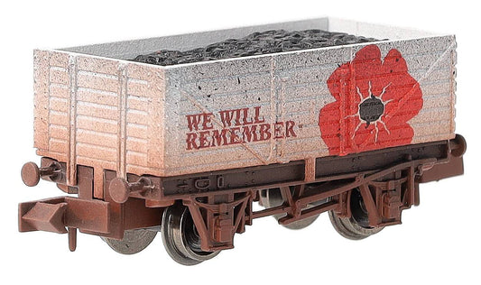 2F-071-139 7 Plank We Will Remember Poppy - Weathered