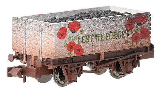 2F-071-141 7 Plank Lest We Forget Poppy - Weathered