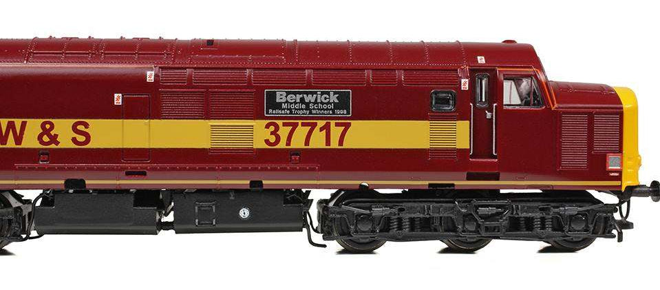 372-113SF Class 37/7 37717 'Berwick Middle School' EWS Diesel Locomotive - DCC SOUND