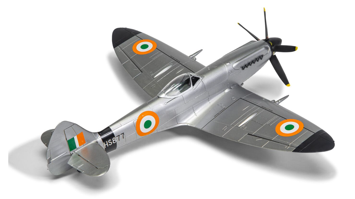 Supermarine Spitfire F Mk.XVIII Model Kit