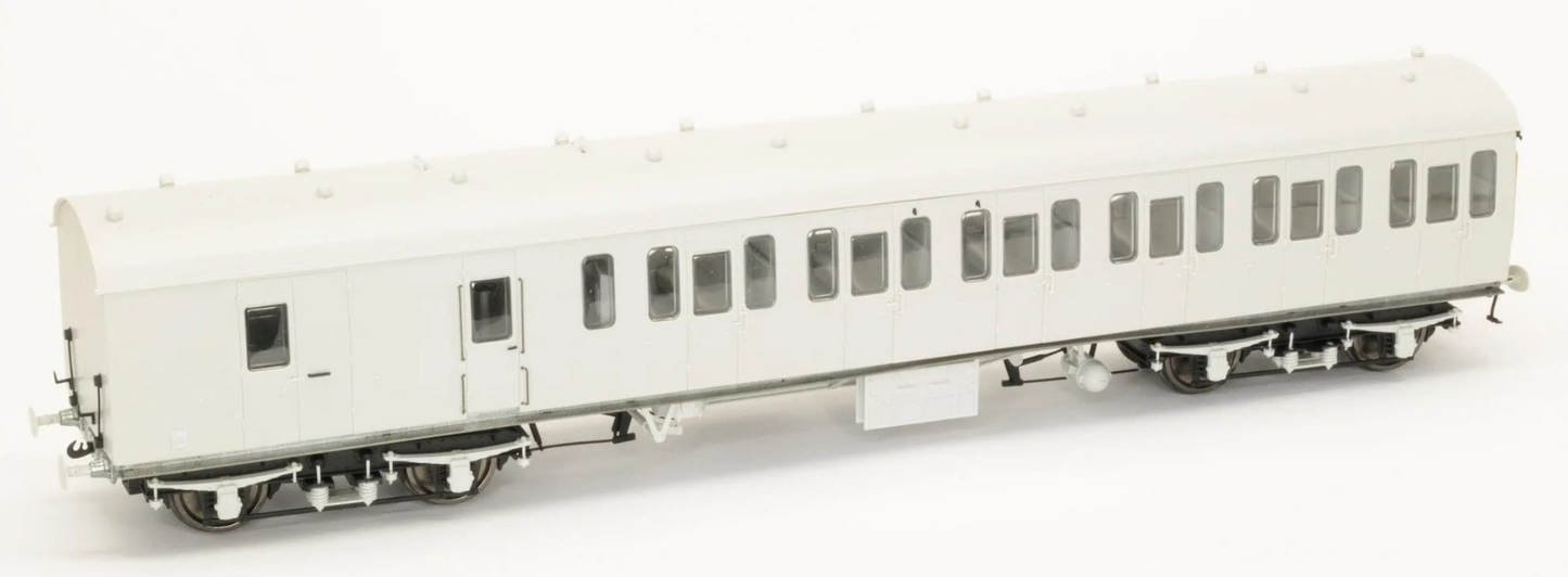 BR Mk1 57' Non-Gangway Coach - BS - Lined Maroon  (Low position) M43235