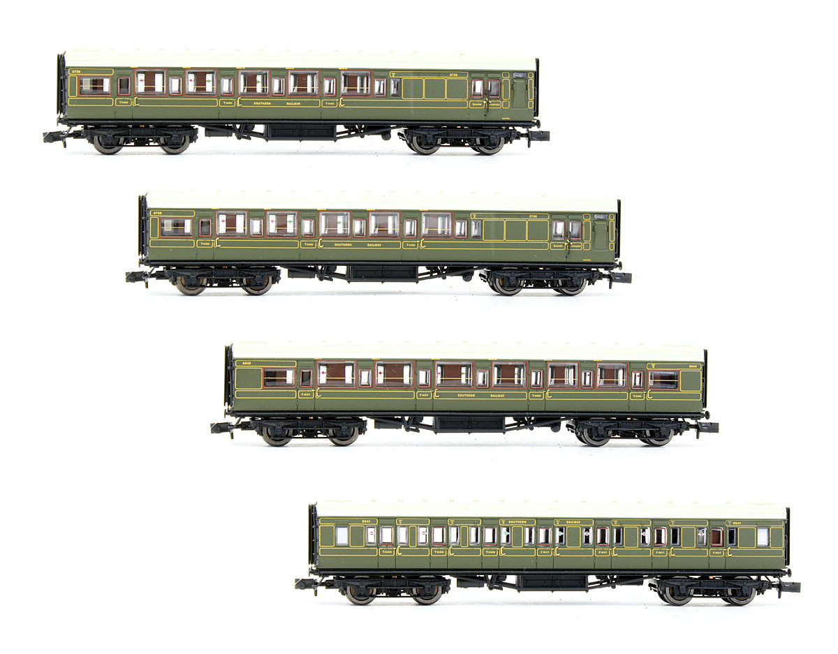 Pre-Owned Maunsell High Window 4 coach Set Lined Olive Green Set # 193
