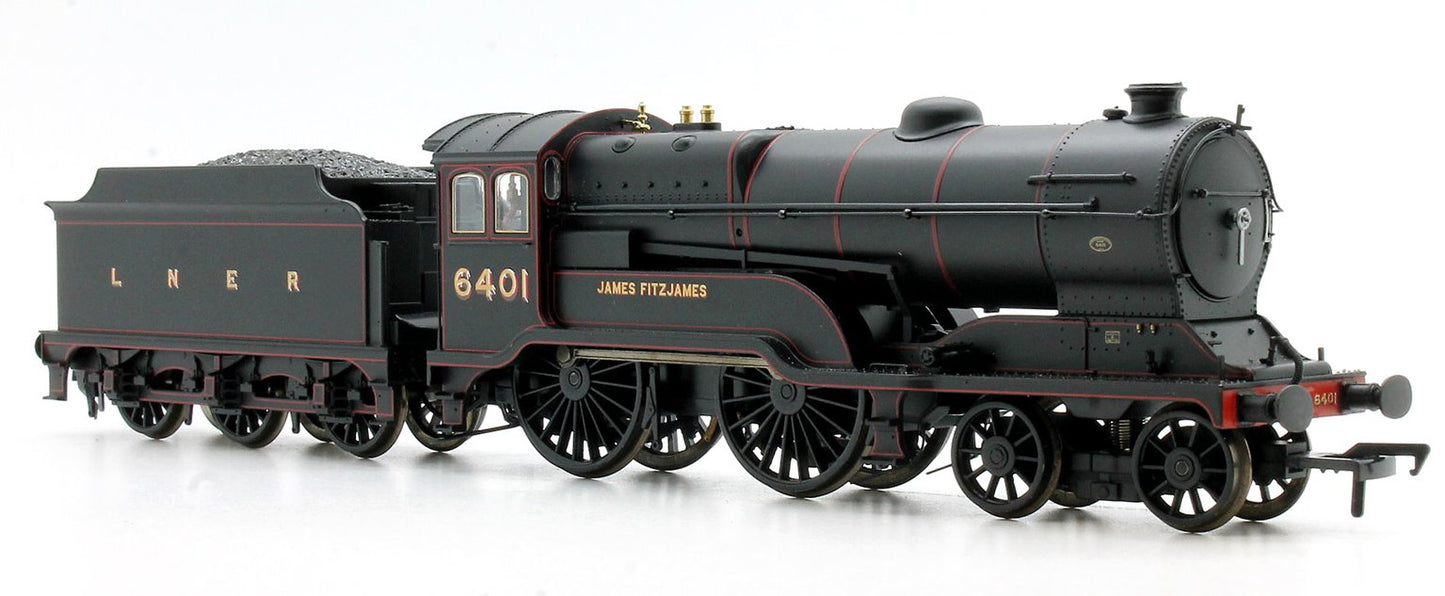 Pre-Owned Class D11/2 'James Fitzjames' LNER Black 4-4-0 Locomotive 6401 - DCC Fitted