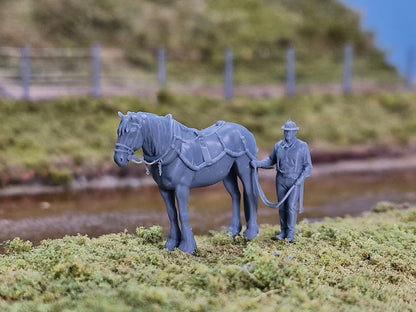 31303-043 O Gauge - Pets, Wildlife & Livestock - Barge Horse and Bargeman