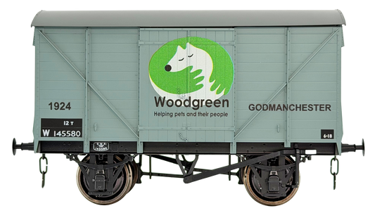 7F-066-014 GW Van Woodgreen Animal Charity