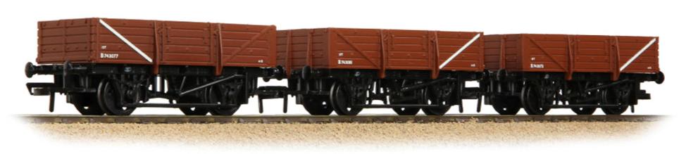 5 Plank China Clay 3-Wagon Pack BR Bauxite (Early) with Tarp. Covers