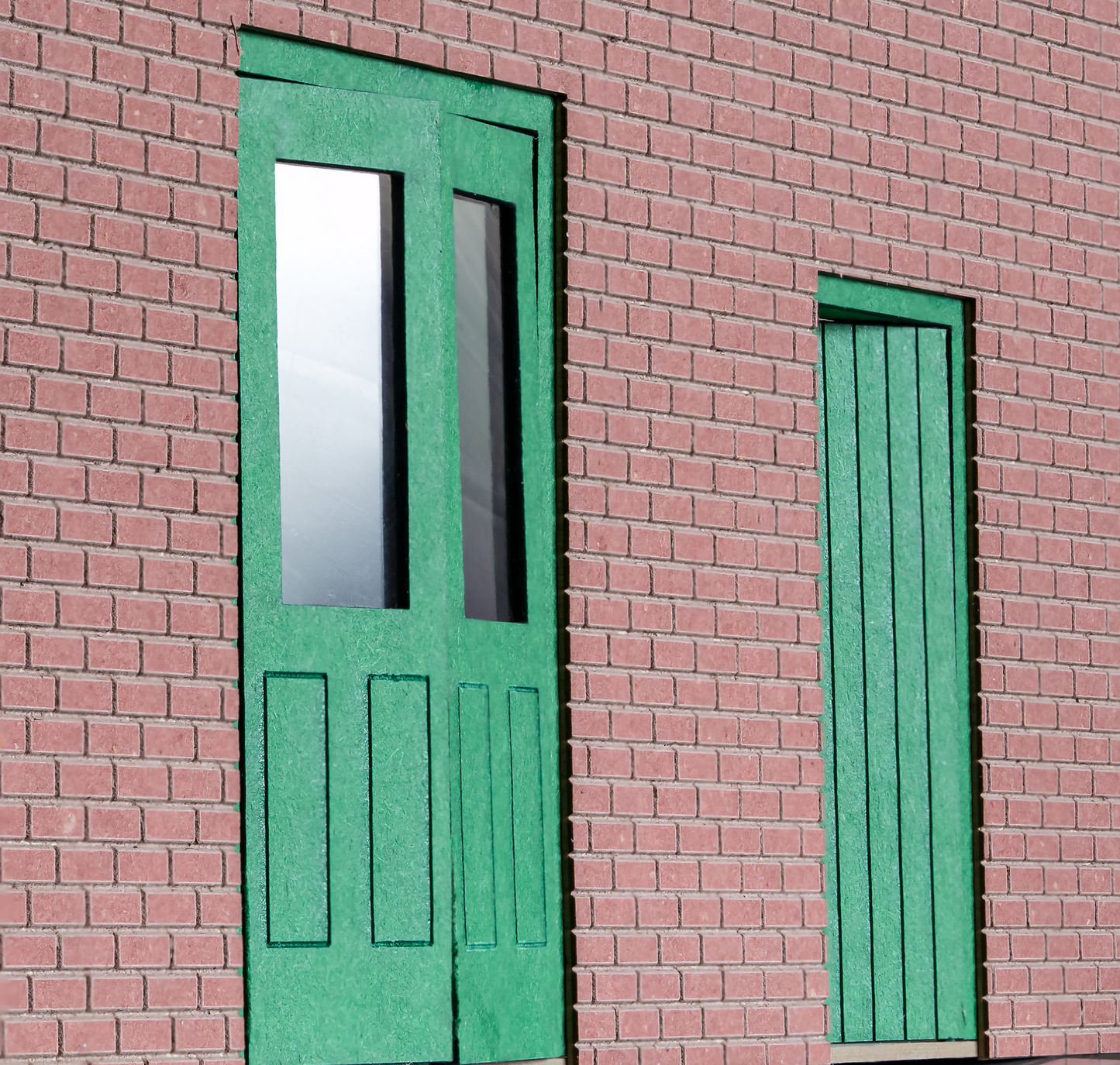 Dapol 7C-000-001 Kitmaster Genesis - Working Station Doors – Rails