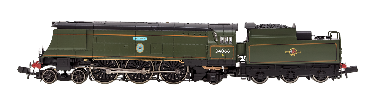 Battle of Britain ‘Spitfire’ 34066 BR Green Late Crest - DCC Sound Fitted