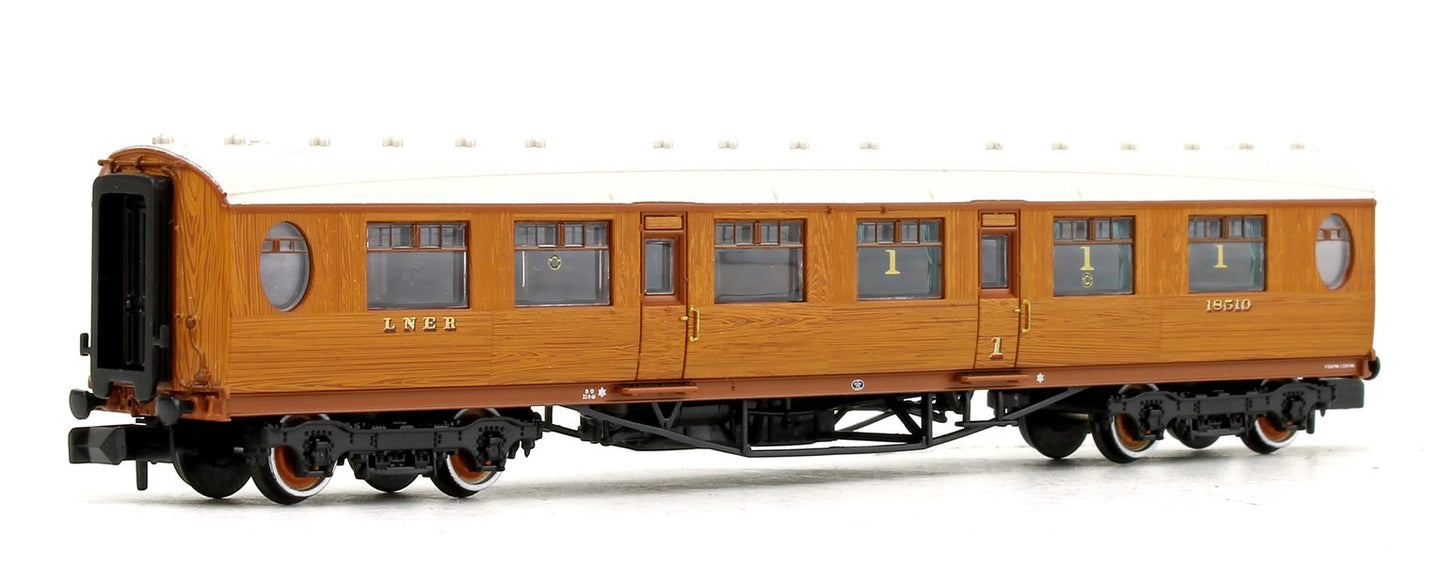 Pre-Owned LNER Thompson Composite Corridor LNER Teak Effect No.18510