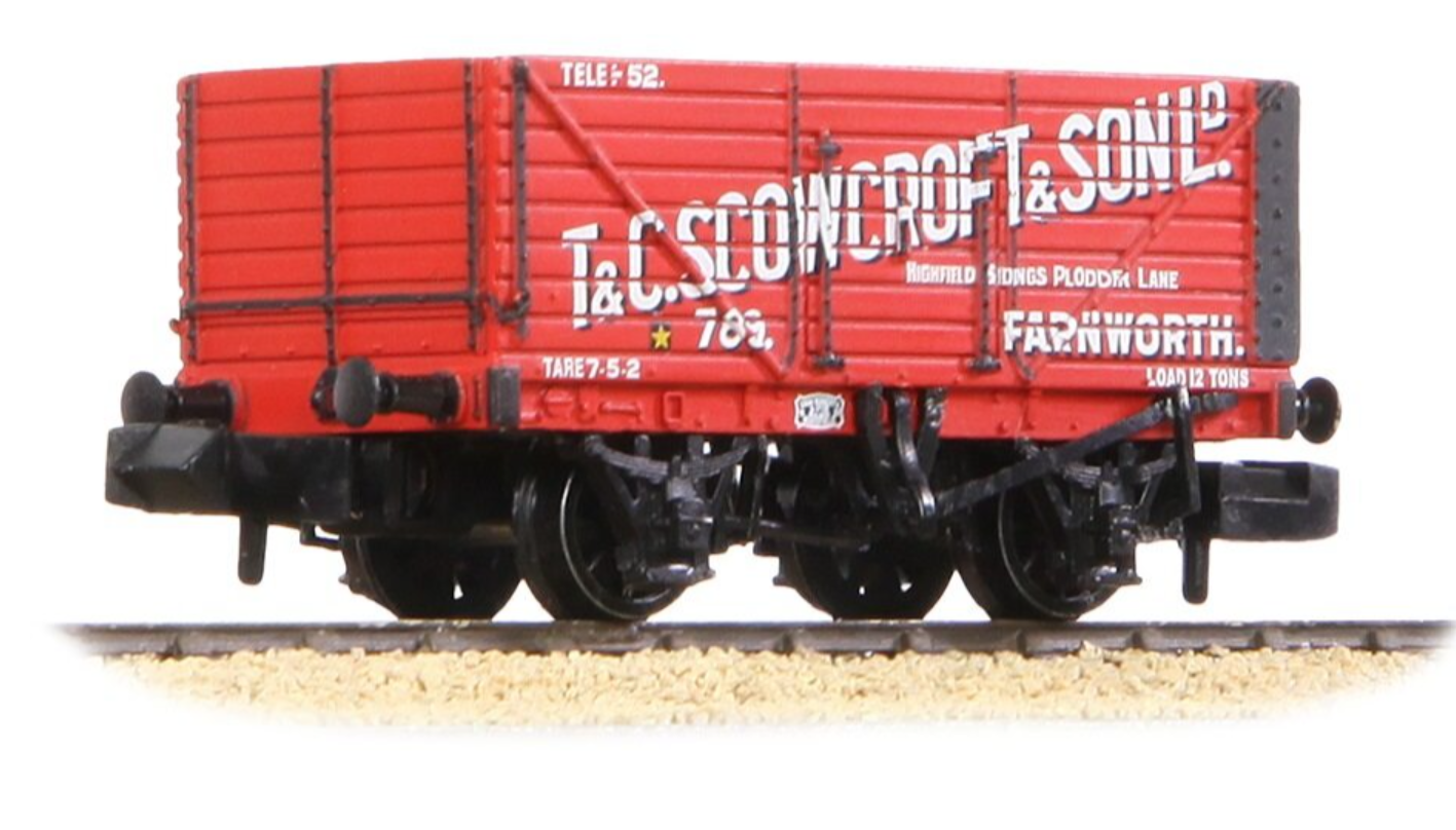 8 Plank Wagon End Door 'T & C. Scowcroft & Son Ltd' Red No.789