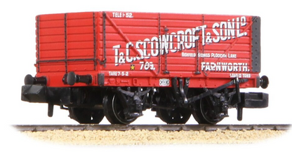 8 Plank Wagon End Door 'T & C. Scowcroft & Son Ltd' Red No.789