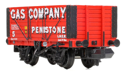 377-156 8 Plank Wagon Fixed Ends 'Gas Company Penistone' Red No.5