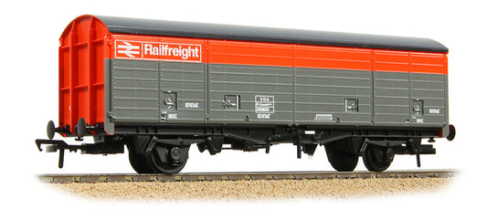 BR VDA Van BR Railfreight Red & Grey No.200655