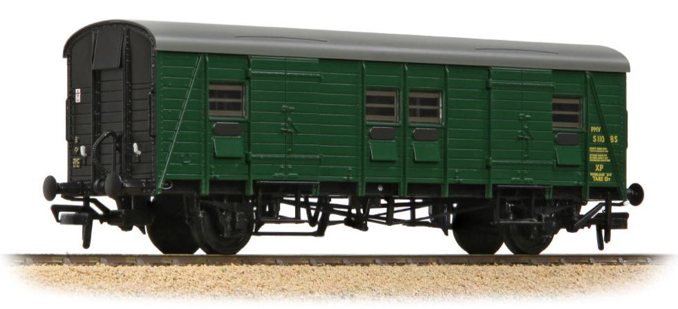 SR PMV Parcels & Miscellaneous Van BR Green S1108S