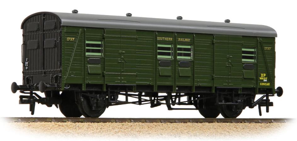 SR CCT 'Covcar' Covered Carriage Truck SR Maunsell Green 1737