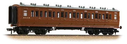 LNWR 50ft Arc Roof Third Corridor M&GN Brown No.81040