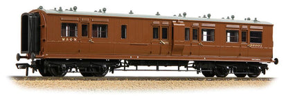 LNWR 50ft Arc Roof Brake Third Corridor M&GN Brown No.82001