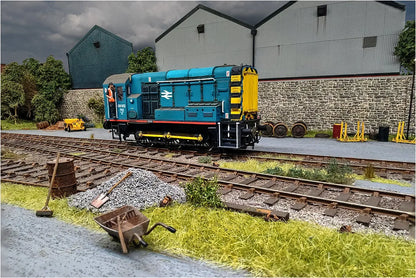 OO Gauge Loco Specific Crew - Class 08 Crew Pack