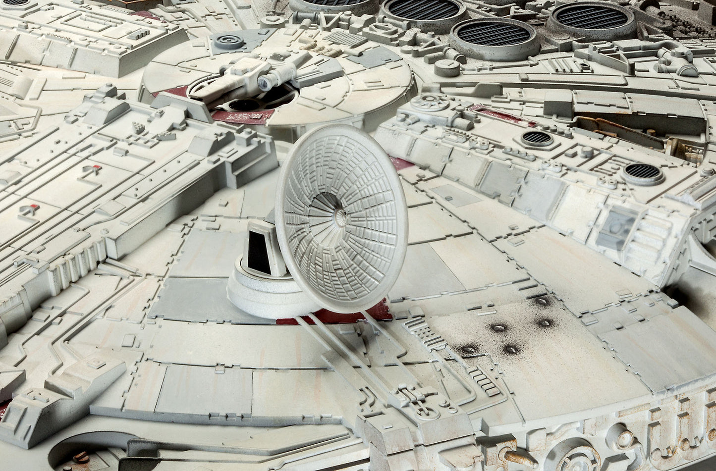 Millennium Falcon (Episode IV) (1:72 Scale) Model Kit