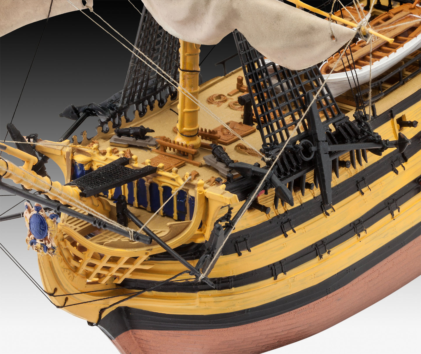 HMS Victory Battle Of Trafalgar Gift Set (1:225 Scale) Model Kit